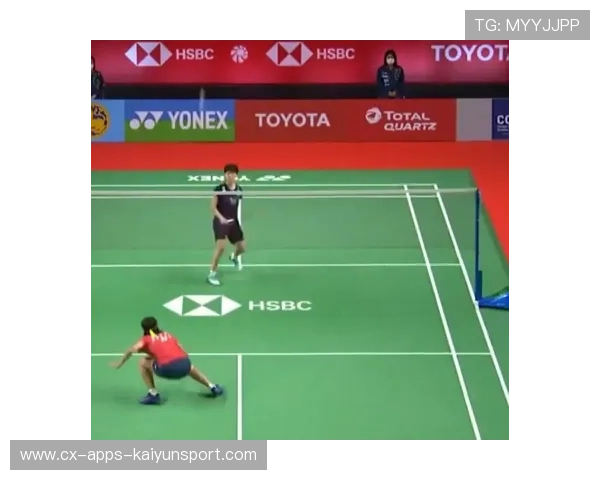 羽毛球“反压线”让对手直摇头