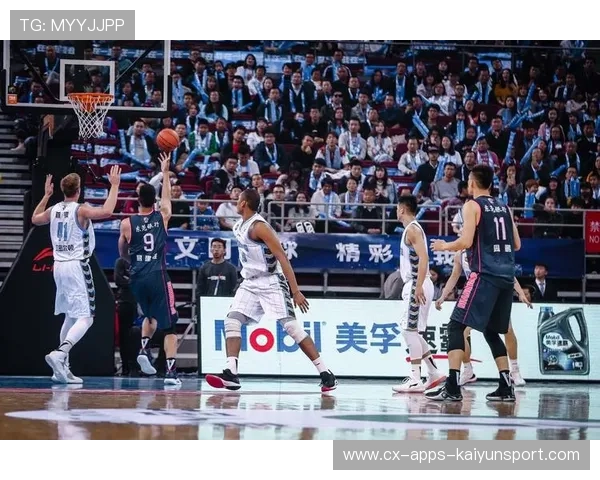 贝西克塔斯杰克逊前场逼抢频率极高